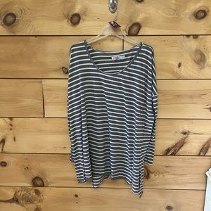 Free people long sleeved tshirt m/l